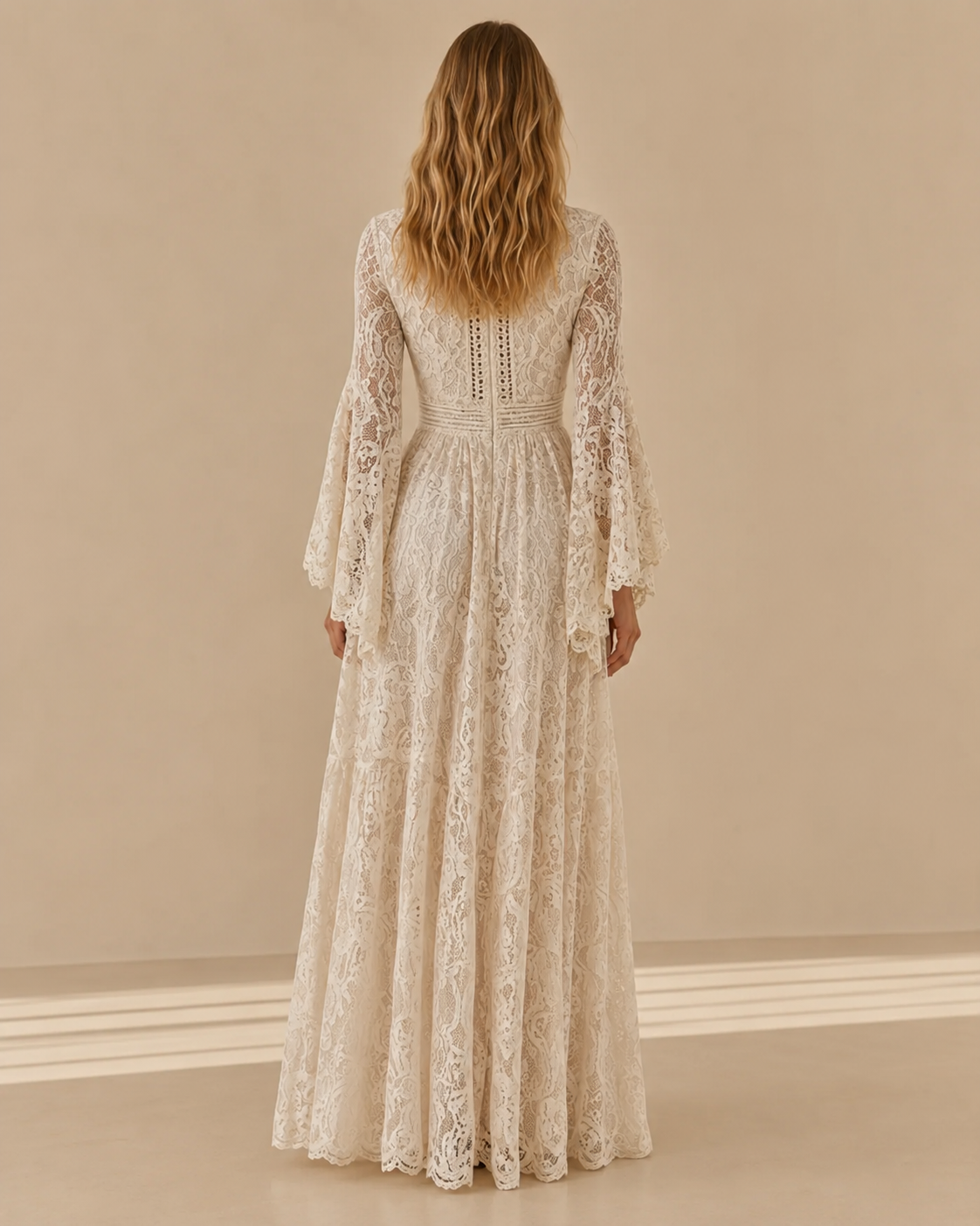 Phoebe™ | Lace long-sleeve maxi dress